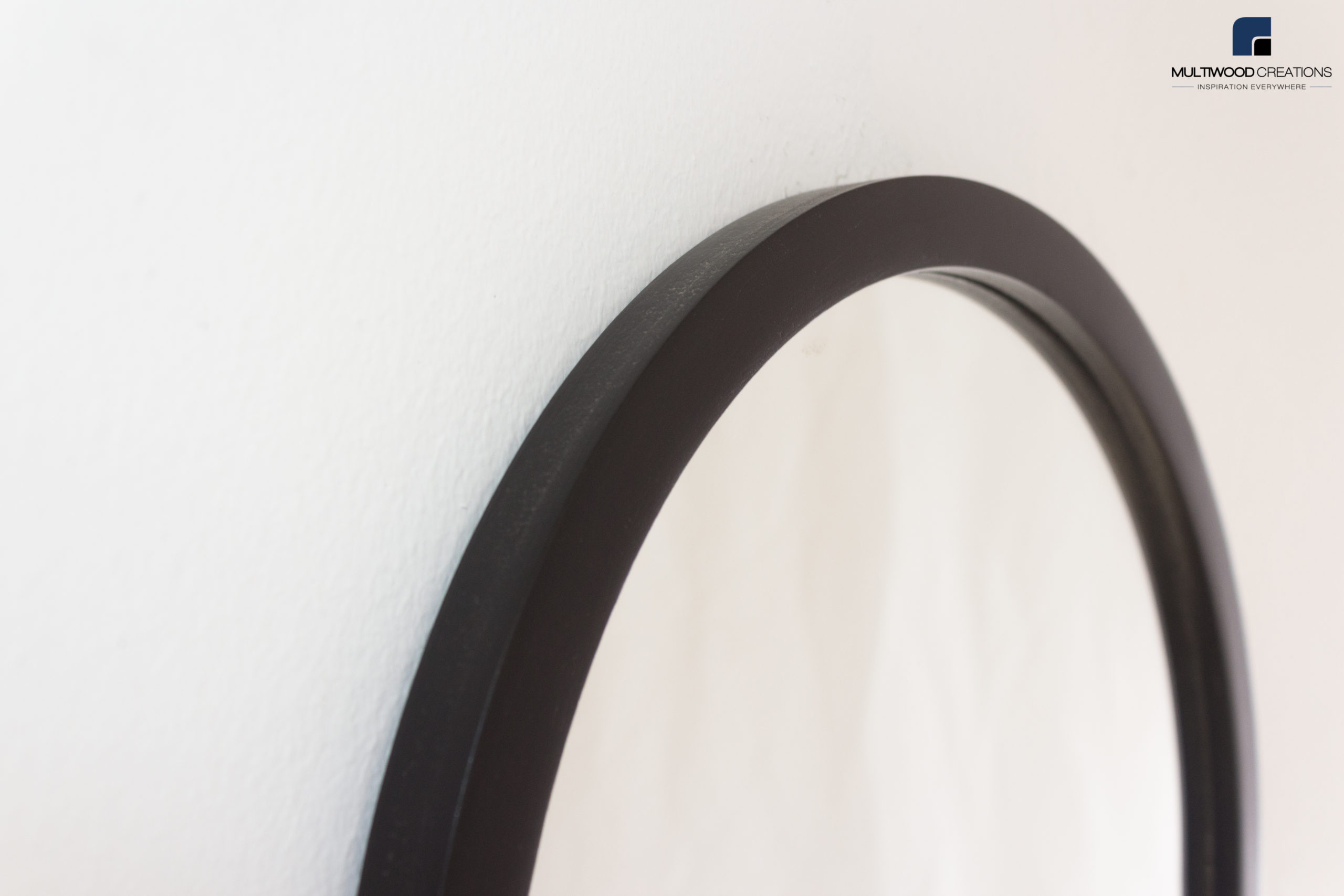Thin Round Mirror Deep Black - Image 3